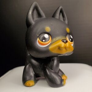 LPS Littlest Pet Shop #92 Doberman Pinscher Black Brown Orange Eyes 2004 Gen 1